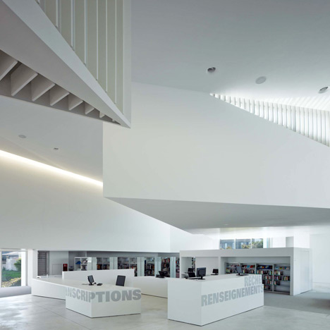 Mediatheque d’Anzin by Dominique Coulon and Associes Mediatheque d’Anzin by Dominique Coulon and Associes
