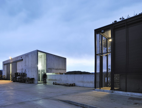 Metal recycle plant by Dekleva Gregoric Arhitekti Metal recycle plant by Dekleva Gregoric Arhitekti