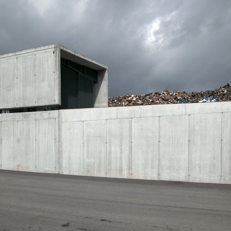Metal recycle plant by Dekleva Gregoric Arhitekti Metal recycle plant by Dekleva Gregoric Arhitekti