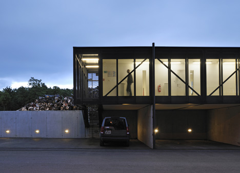 Metal recycle plant by Dekleva Gregoric Arhitekti Metal recycle plant by Dekleva Gregoric Arhitekti