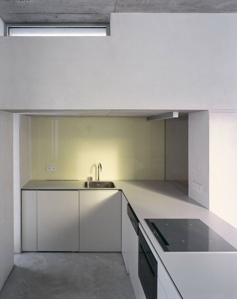 Mountain house by FAM Architekti Mountain house by FAM Architekti