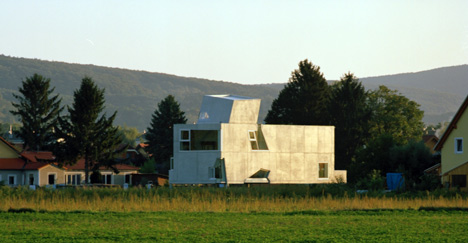 Single Family House St Joseph by Wolfgang Tschapeller Architekt Single Family House St Joseph by Wolfgang Tschapeller Architekt