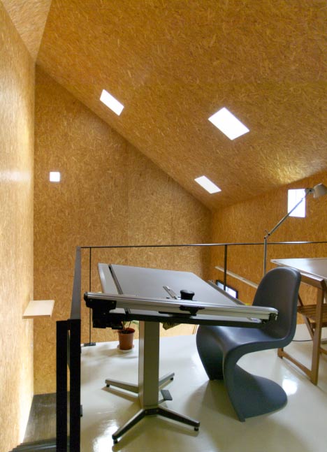 Duplex House in Tokito by Hidehiro Fukuda Architects