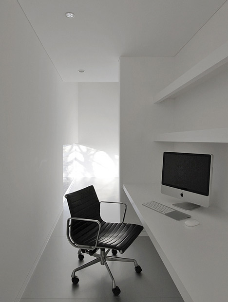House in Ise by Takashi Yamaguchi and Associates House in Ise by Takashi Yamaguchi and Associates