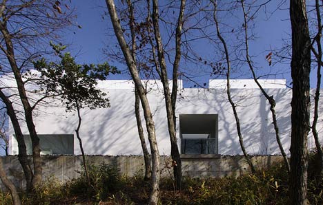 House in Ise by Takashi Yamaguchi and Associates House in Ise by Takashi Yamaguchi and Associates