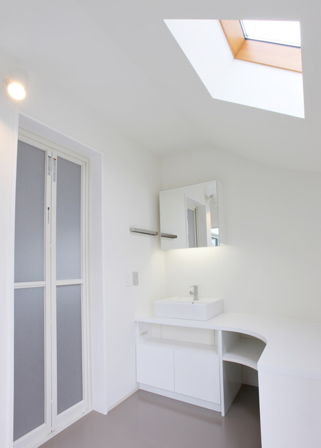 House in Nakameguro by Level Architects House in Nakameguro by Level Architects