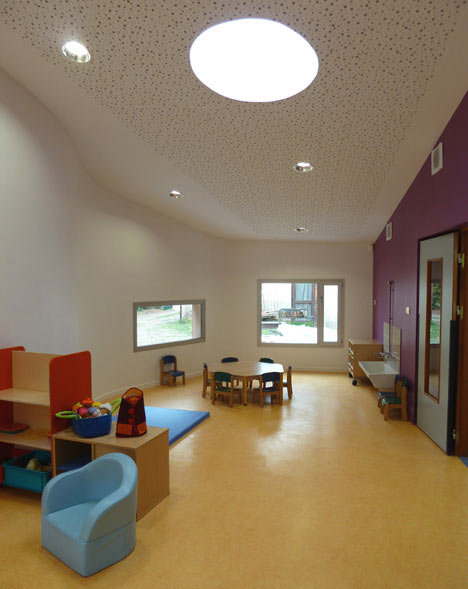 Le Petit Prince Nursery School by Carlos Barba Le Petit Prince Nursery School by Carlos Barba