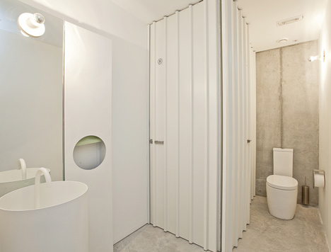 New Room by Nuno Capa New Room by Nuno Capa