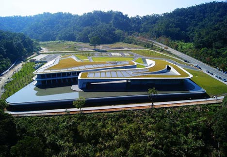 Sun Moon Lake Administration Office by Norihiko Dan and Associates Sun Moon Lake Administration Office by Norihiko Dan and Associates