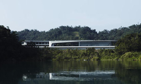 Sun Moon Lake Administration Office by Norihiko Dan and Associates Sun Moon Lake Administration Office by Norihiko Dan and Associates