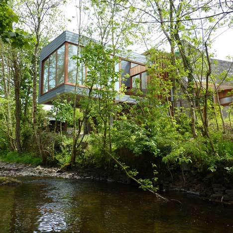 Ty Hedfan by Featherstone Young Architects