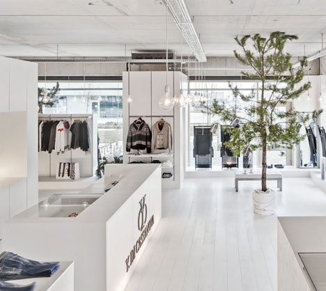 Y. Di Cassanova by Van Halewyck & Marco Architects Y. Di Cassanova by Van Halewyck & Marco Architects