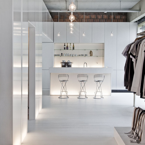 Y. Di Cassanova by Van Halewyck & Marco Architects