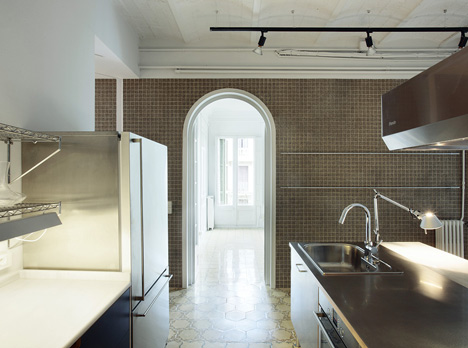 Apartment in Barcelona by Arquitectura-G Apartment in Barcelona by Arquitectura-G