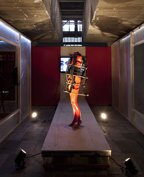 [Cyber]Sewing Atelier by Estudio Guto Requena