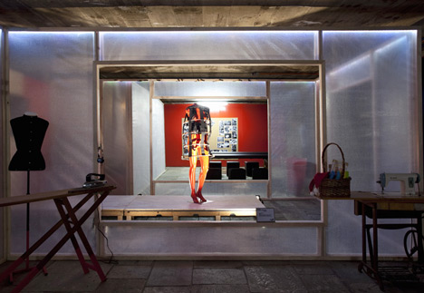 [Cyber]Sewing Atelier by Estudio Guto Requena