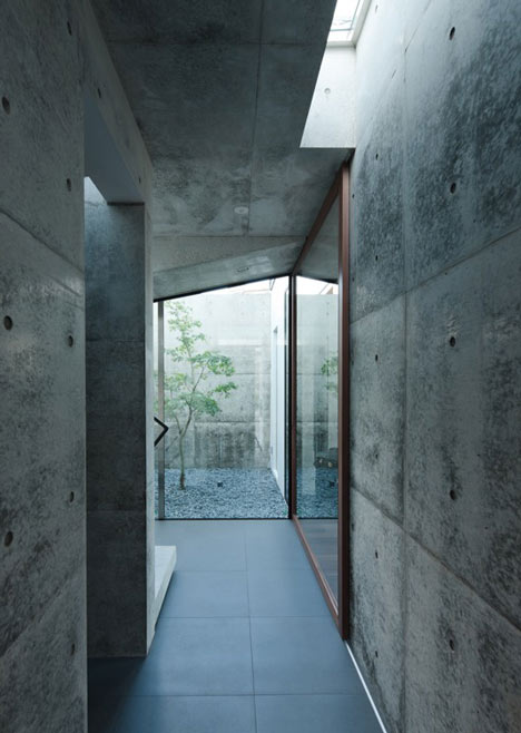 Edge by Apollo Architects & Associates Edge by Apollo Architects & Associates