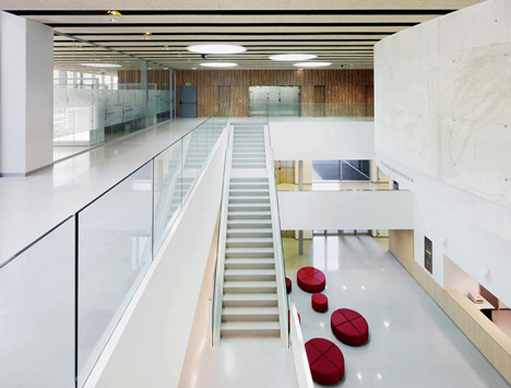 Faculty of Business studies of Mondragon University by Hoz Fontan Arquitectos Faculty of Business studies of Mondragon University by Hoz Fontan Arquitectos