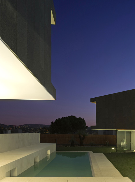 House C by RTA-Office