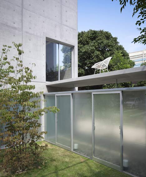 House in Kohgo by Yutaka Yoshida Architect and Associates 