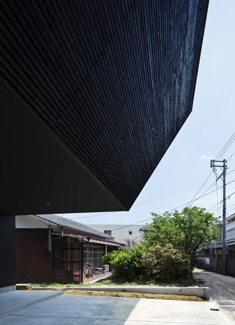 Lift by Apollo Architects ＆ Associates