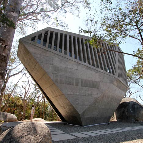 Sunset Chapel by Bunker Arquitectura