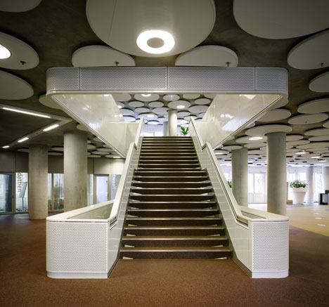 DUO and Tax Offices by UNStudio