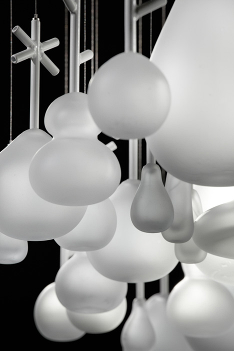 Growing Vases by Nendo for Lasvit Growing Vases by Nendo for Lasvit