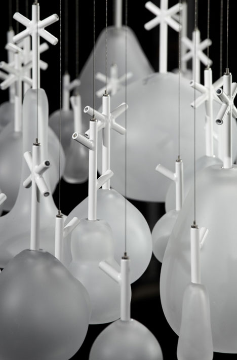 Growing Vases by Nendo for Lasvit Growing Vases by Nendo for Lasvit