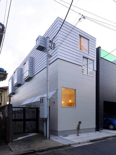 House in Ookayama by Torafu Architects