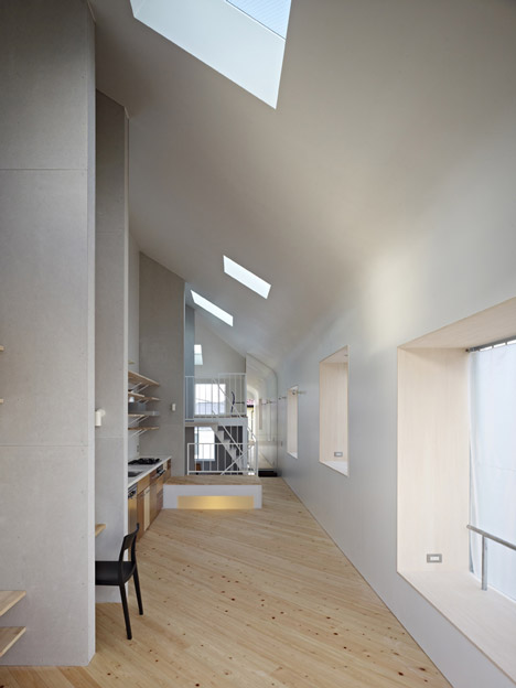 House in Ookayama by Torafu Architects