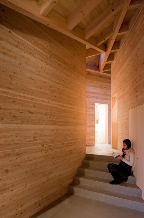 Inbetween House by Koji Tsutsui Architect & Associates Inbetween House by Koji Tsutsui Architect & Associates