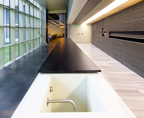 KIVI NIRIA Foyer by AAArchitects