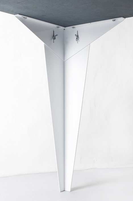 New Standard Table by Fredrik Paulsen New Standard Table by Fredrik Paulsen