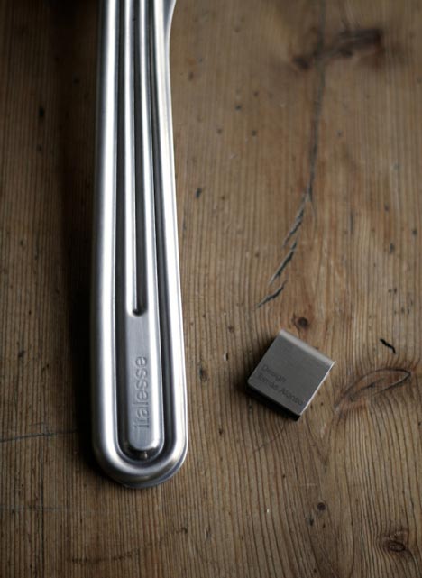 Stamp Cutlery by Tomás Alonso for Italesse