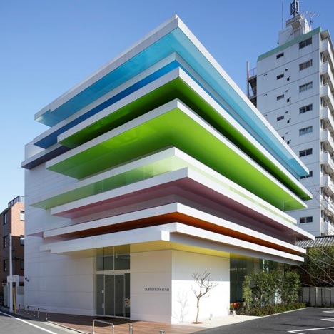 Sugamo Shinkin Bank by Emmanuelle Moureaux