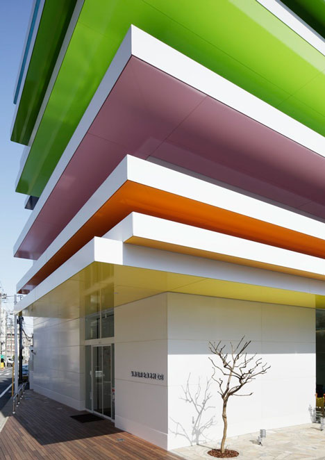 Sugamo Shinkin Bank by Emmanuelle Moureaux Sugamo Shinkin Bank by Emmanuelle Moureaux