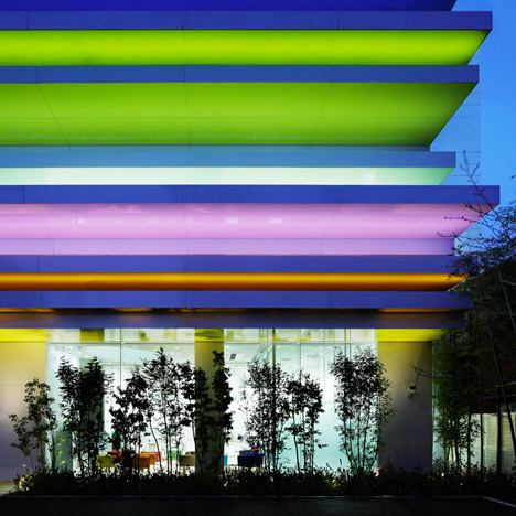 Sugamo Shinkin Bank by Emmanuelle Moureaux Sugamo Shinkin Bank by Emmanuelle Moureaux