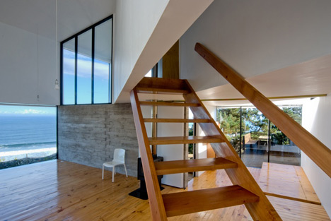 D house by Panorama D house by Panorama
