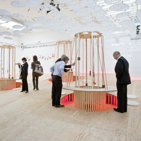 Dip in Space by Matali Crasset and HEAD – Genève