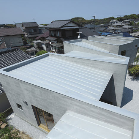 House with a wall by MasaoYahagi Architects