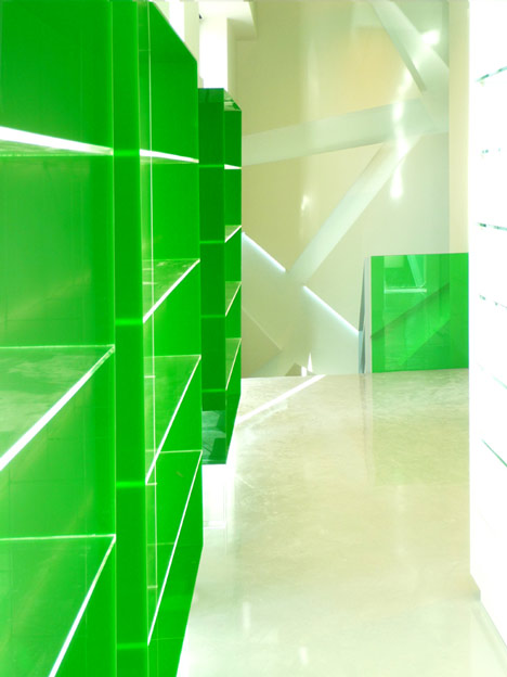 Pharmacy in Koukaki by KLab Architecture Pharmacy in Koukaki by KLab Architecture