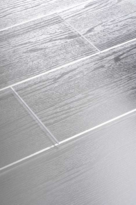 Transparent Table by Nendo Transparent Table by Nendo