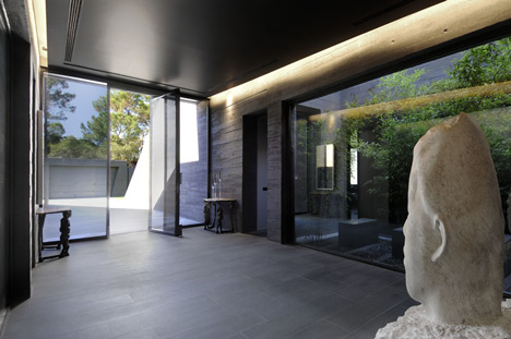 Concrete House II by A-Cero Concrete House II by A-Cero