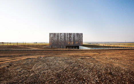 EDF Archives Centre by LAN Architecture EDF Archives Centre by LAN Architecture