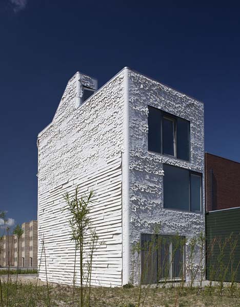 Fabric Facade Studio Apartment by cc-studio, studio TX and Rob Veening Fabric Facade Studio Apartment by cc-studio, studio TX and Rob Veening