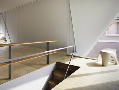 House of Wakayama by Yoshio Oono Architect & Associates House of Wakayama by Yoshio Oono Architect & Associates