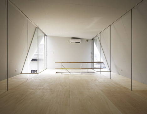 House of Wakayama by Yoshio Oono Architect & Associates House of Wakayama by Yoshio Oono Architect & Associates