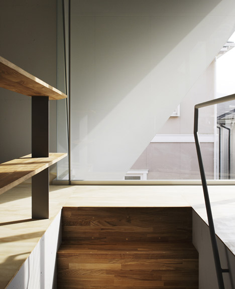 House of Wakayama by Yoshio Oono Architect & Associates House of Wakayama by Yoshio Oono Architect & Associates
