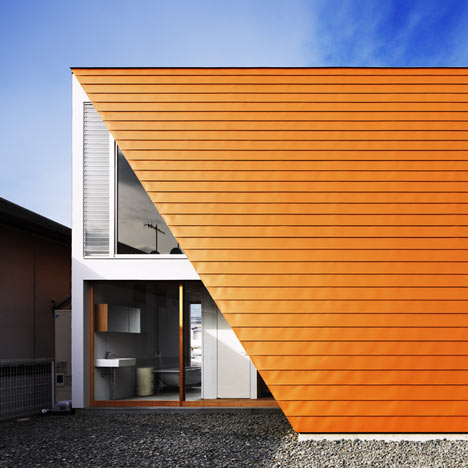 House of Wakayama by Yoshio Oono Architect & Associates